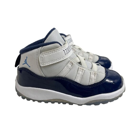 Nike Air Jordan Kids Jumpman Retro 11 Mid Top White Blue Sneakers Sz 8C - Picture 1 of 9